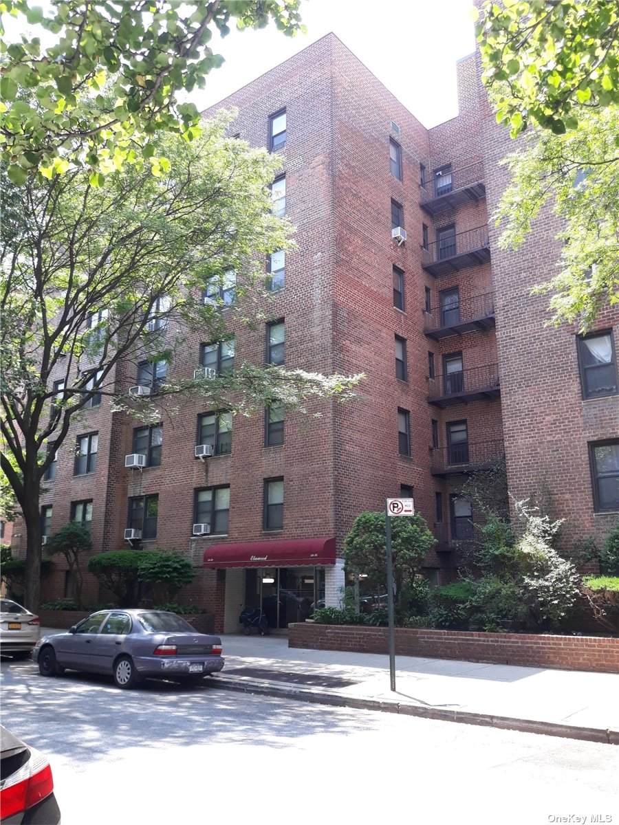 33-26 92 Street - Photo 1