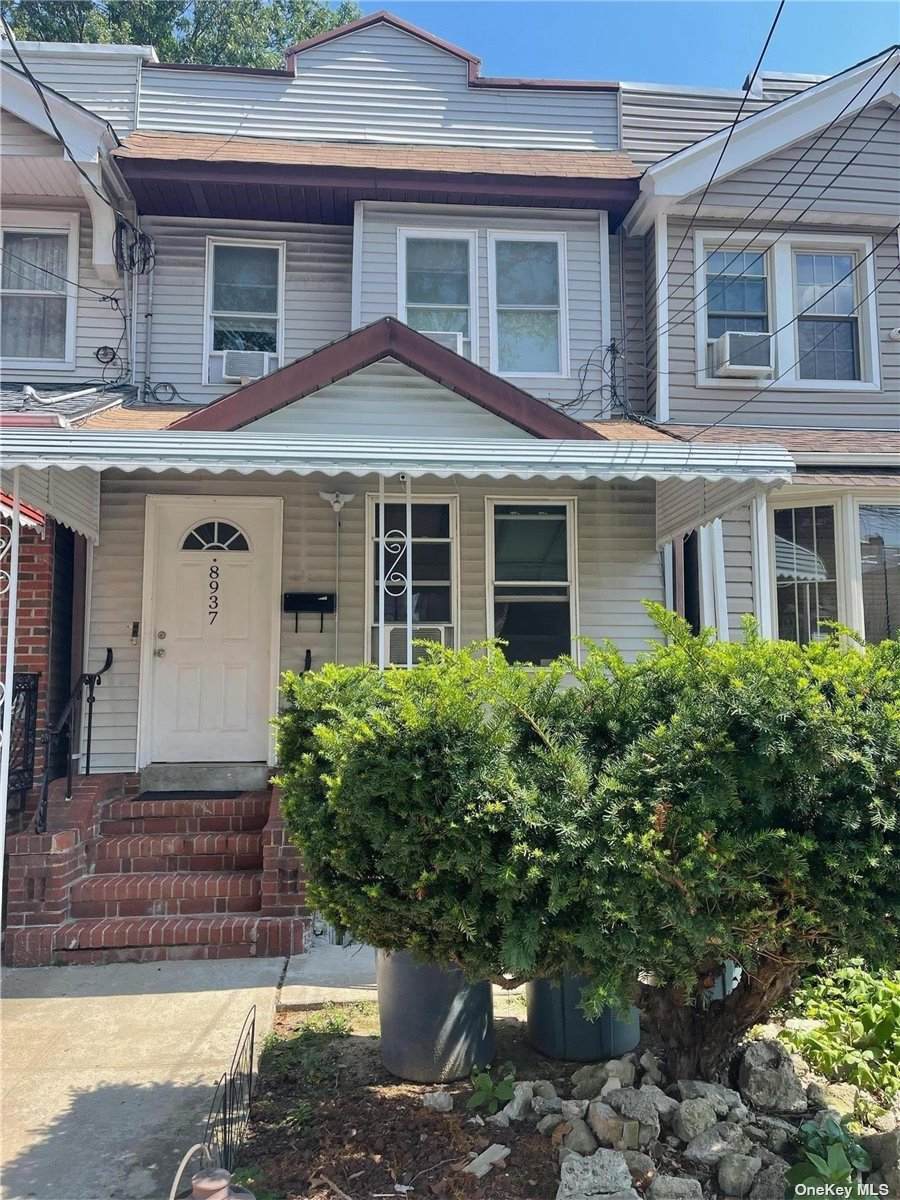 89-37 91 Street - Photo 1