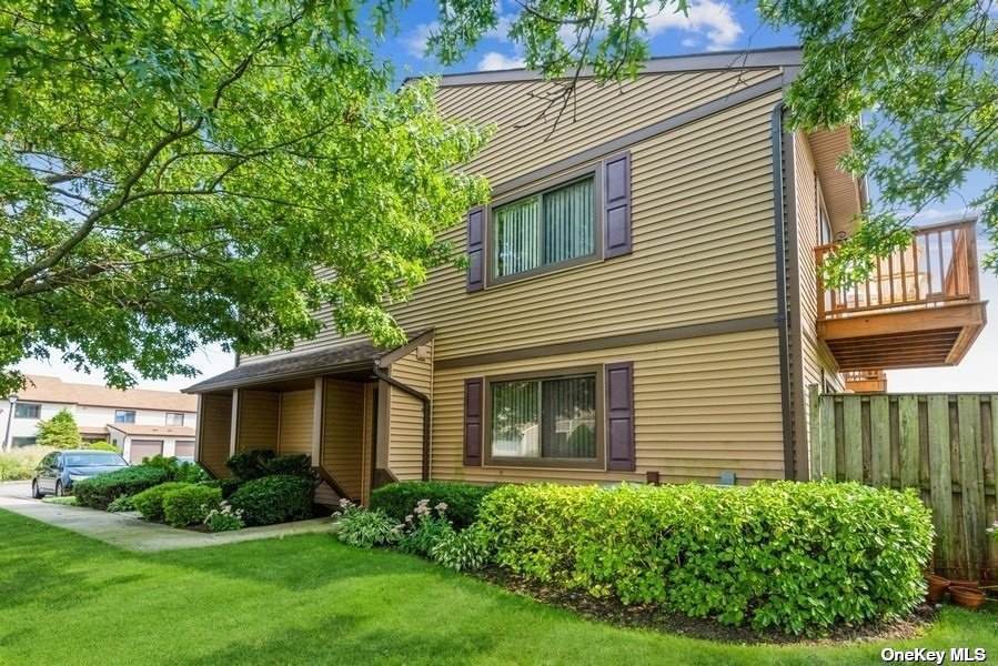 100 Daly Boulevard - Photo 1