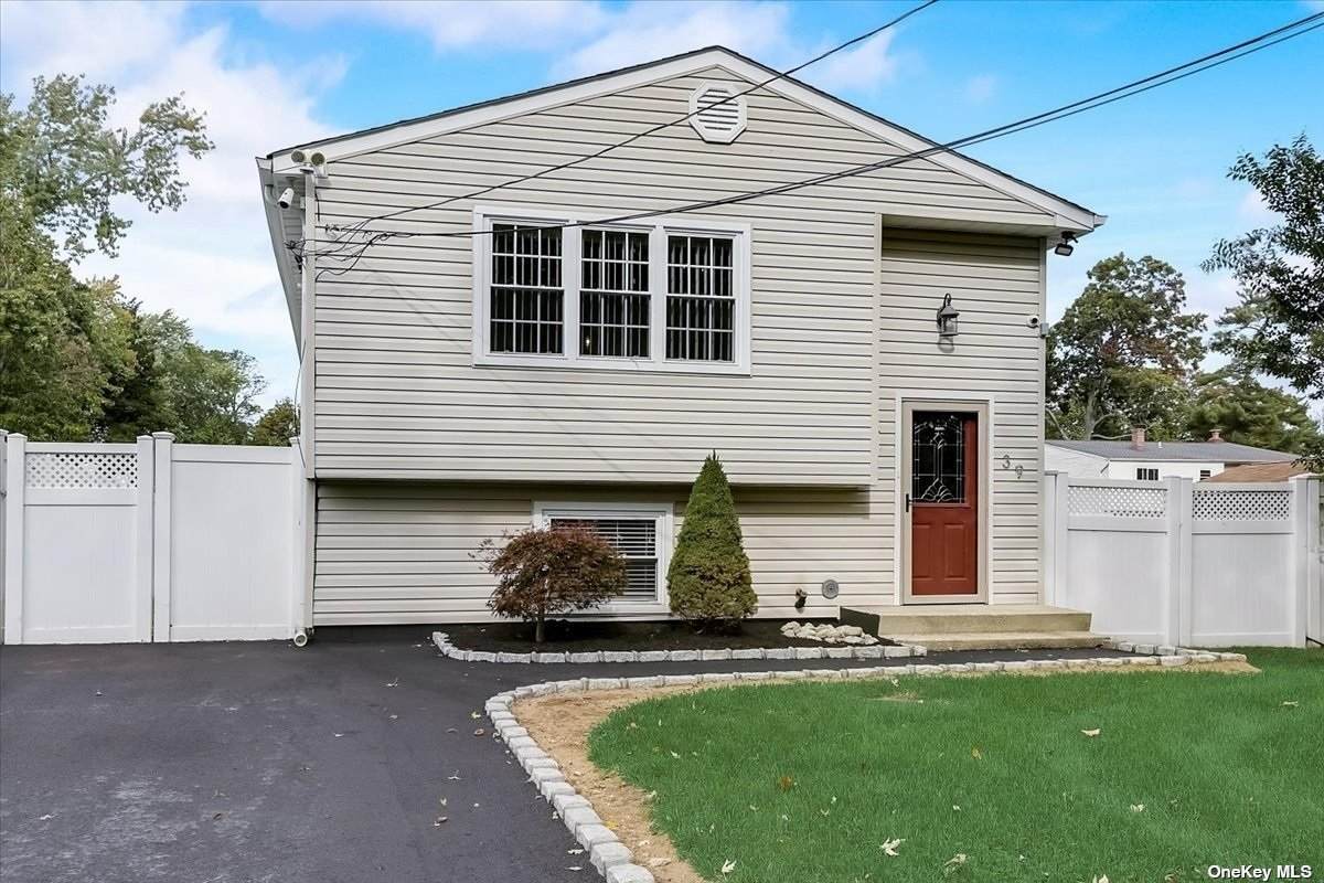 39 Locust Avenue - Photo 1