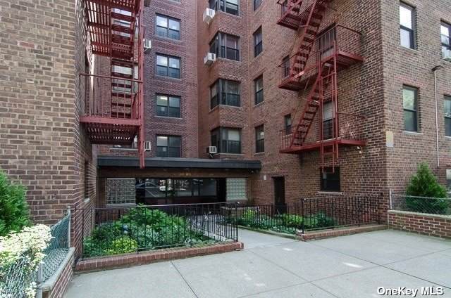 32-25 88 Street - Photo 1