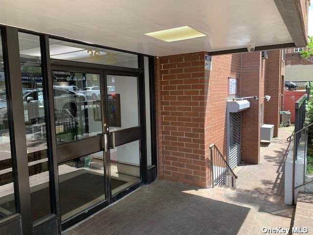 36-25 Union Street - Photo 1