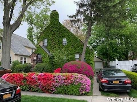 27-31 164th Street - Photo 1
