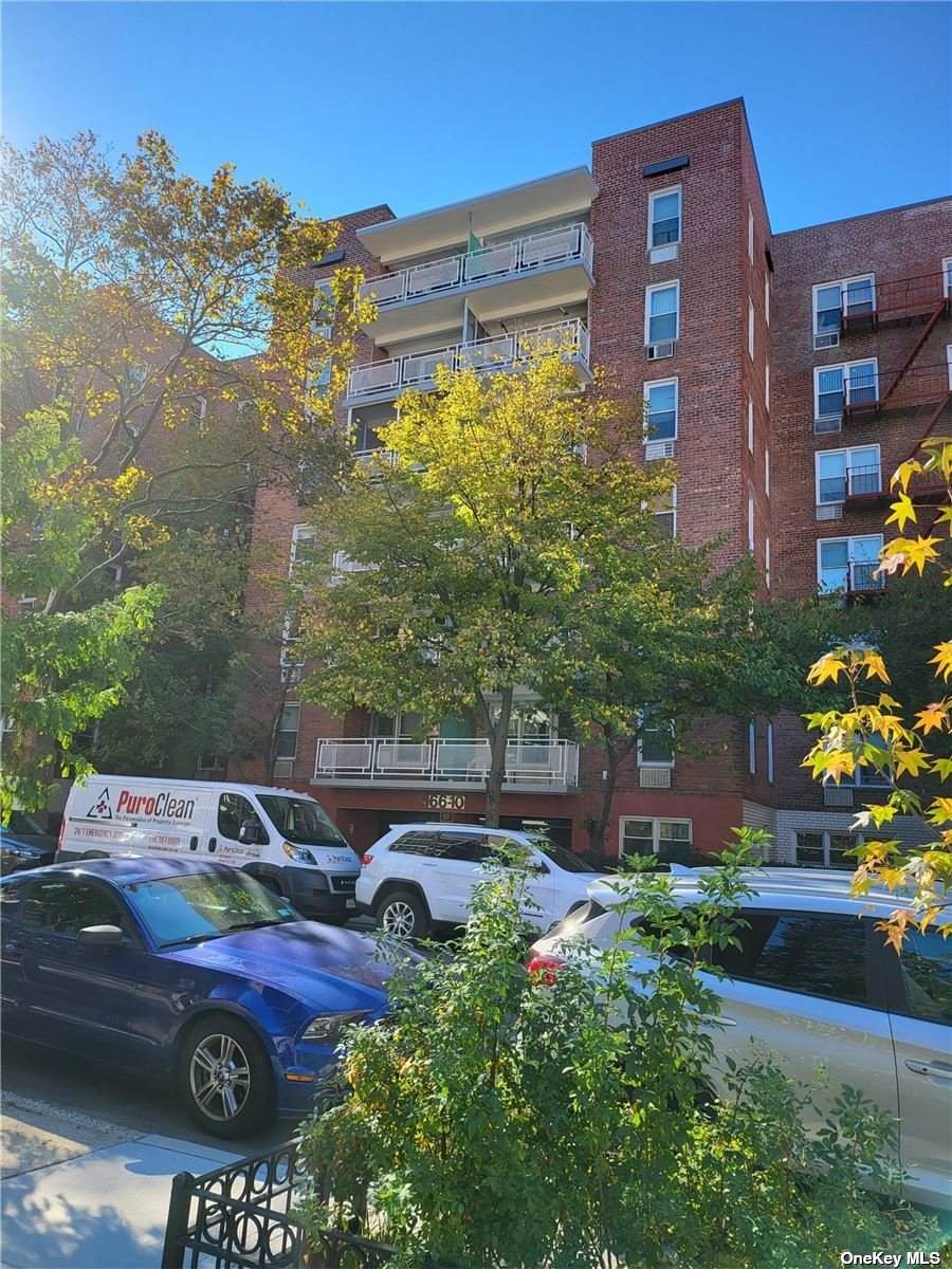66-10 Thornton Place - Photo 1