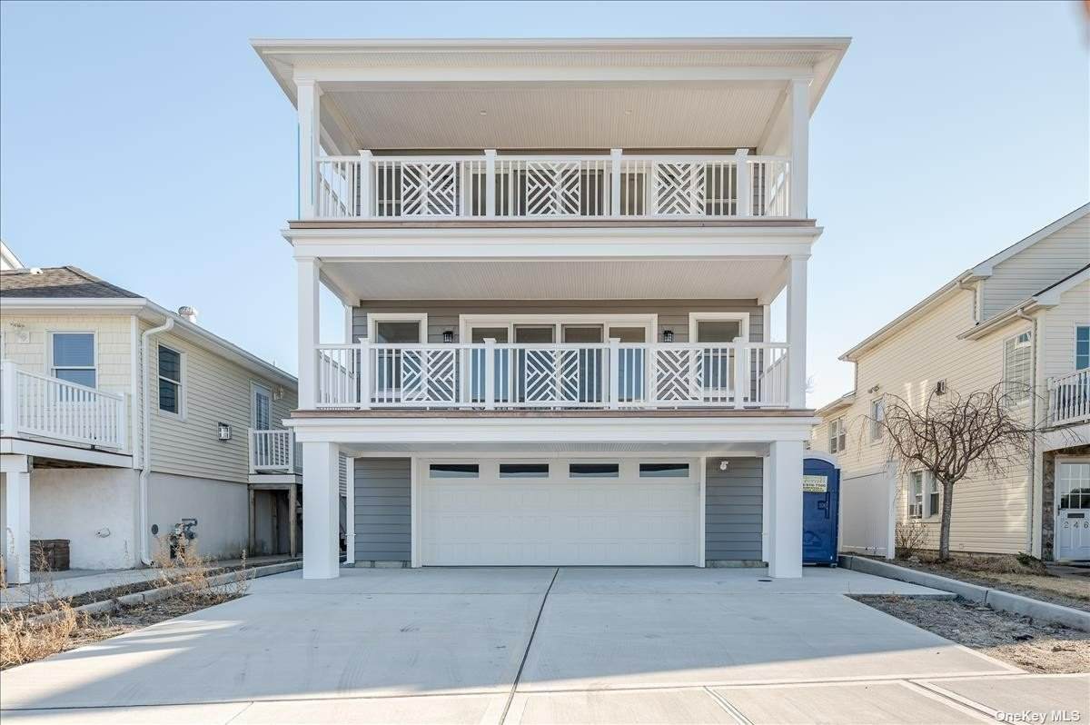 242 Bay Drive - Photo 1