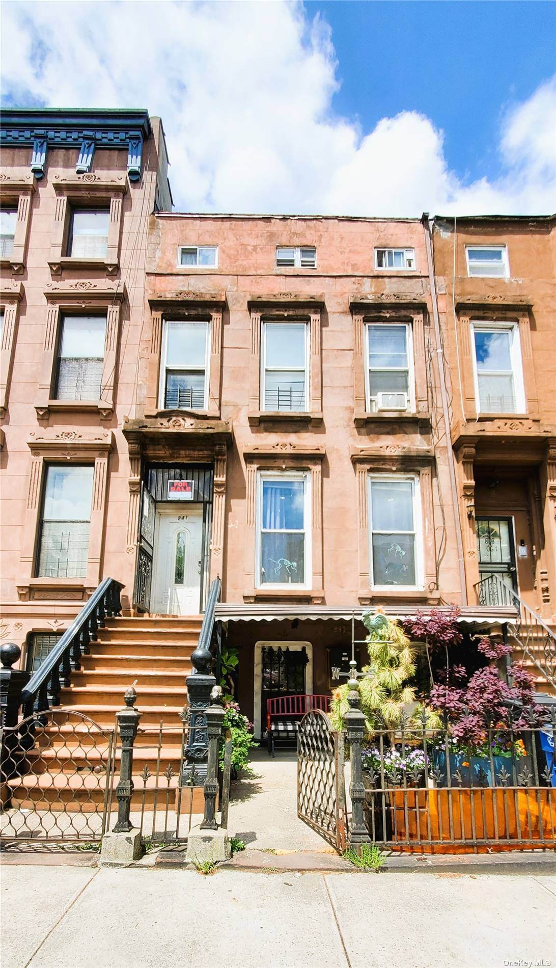 841 Greene Avenue - Photo 1