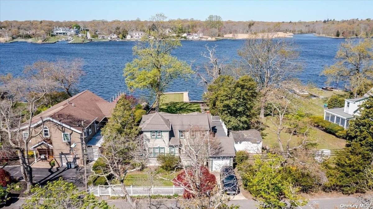268 Shore Drive - Photo 1