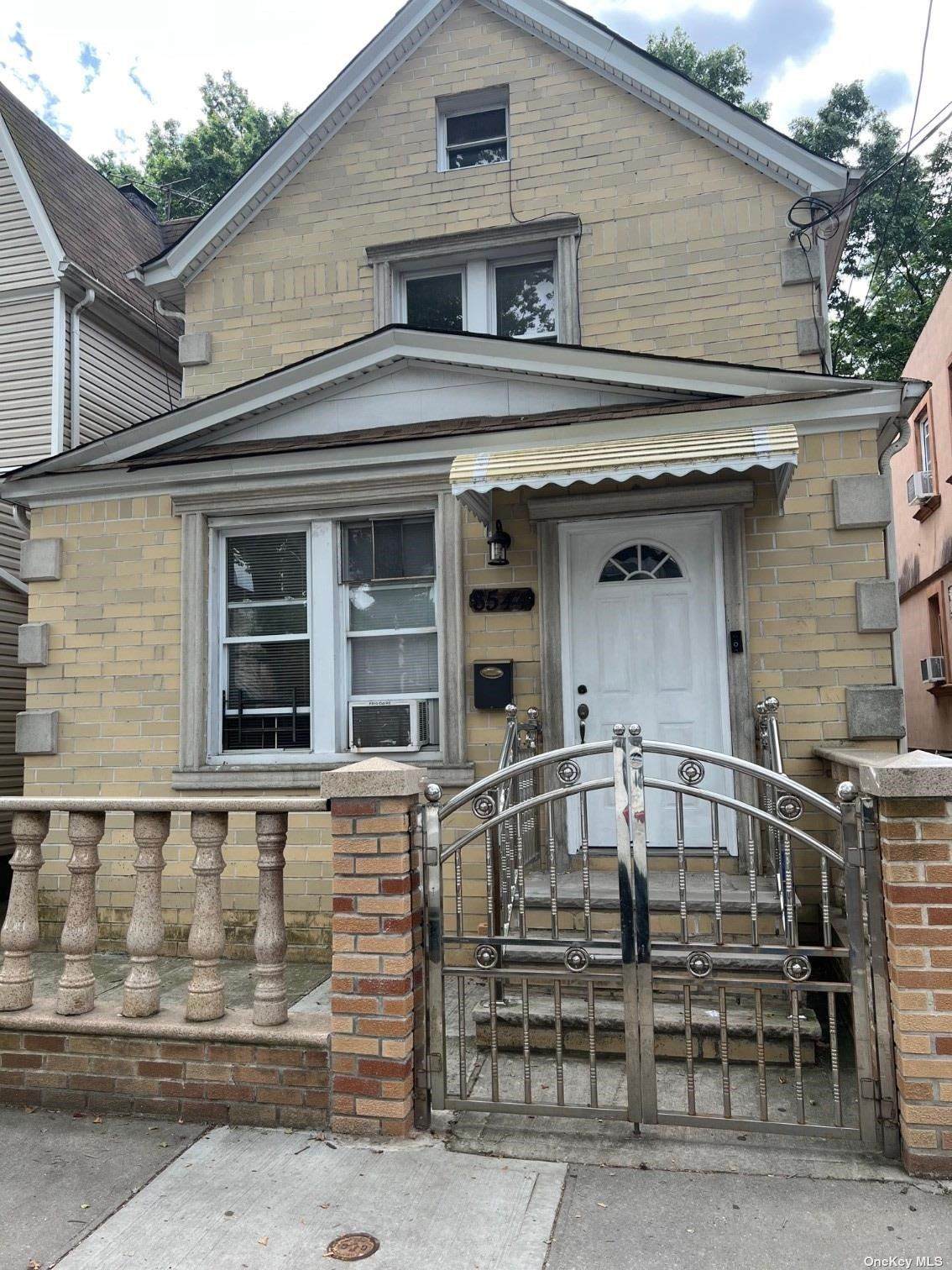 85-44 101 Street - Photo 1