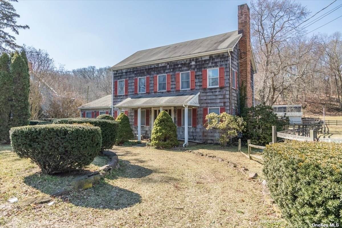 549 Park Avenue - Photo 1