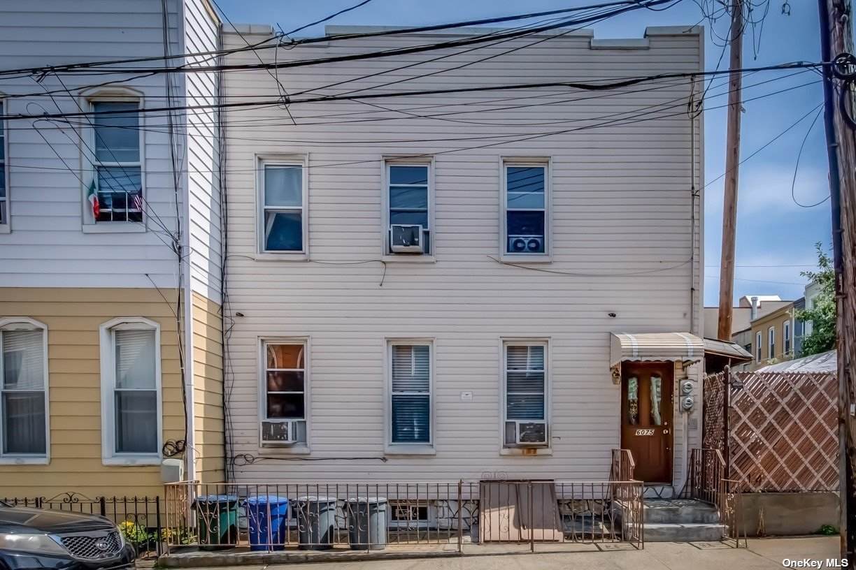 60-75 54 Place - Photo 1