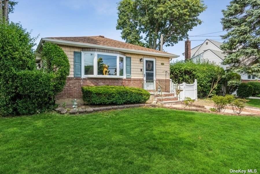 495 Atlanta Avenue - Photo 1