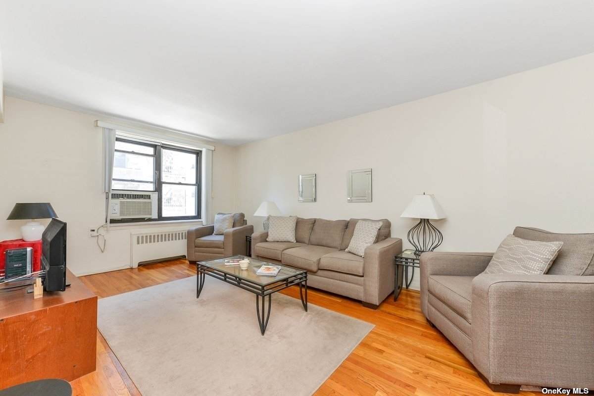 32-22 92nd Street - Photo 1