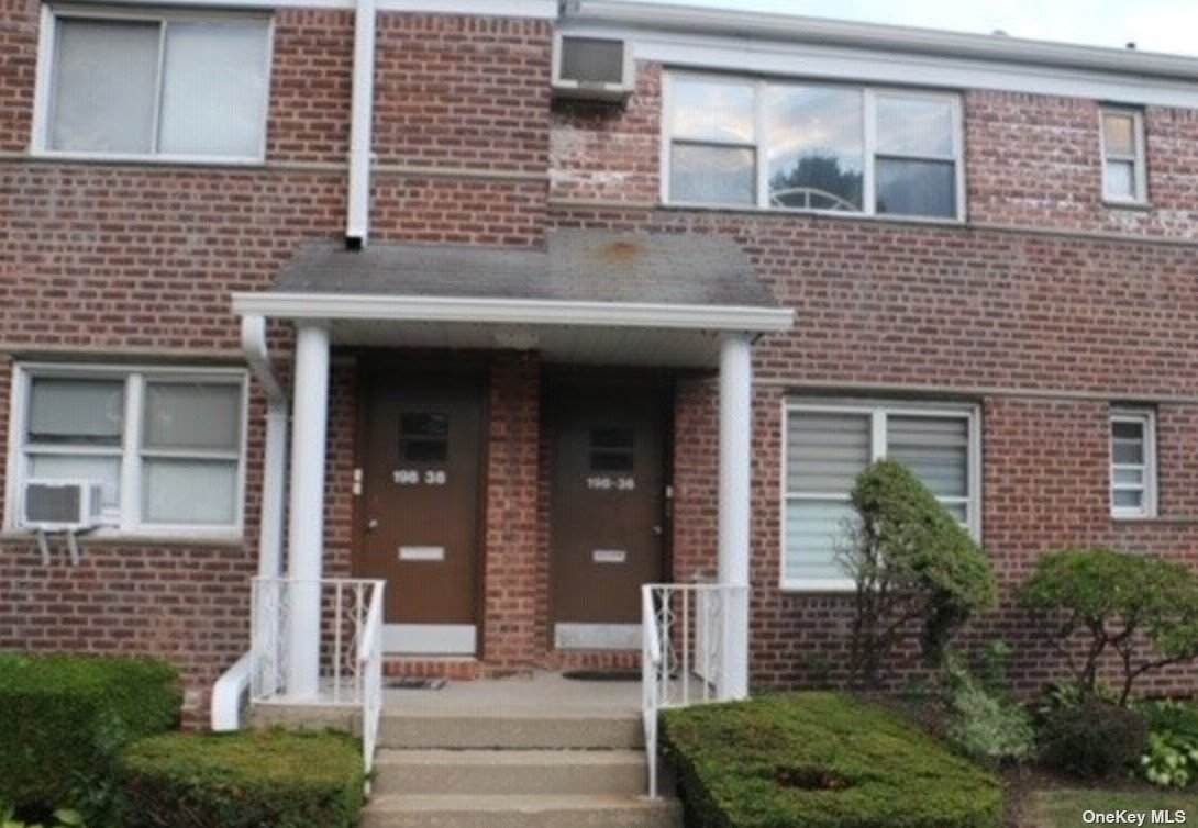 198-36 Pompeii Avenue - Photo 1