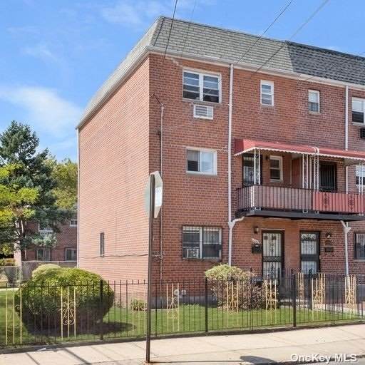 1042 Barbey Street - Photo 1