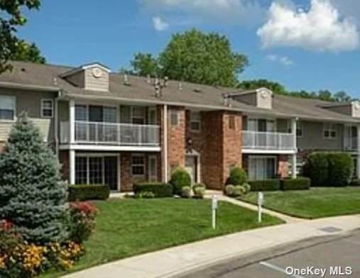105 Westwood Drive - Photo 1