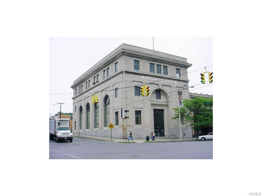 94 Broadway - Photo 1