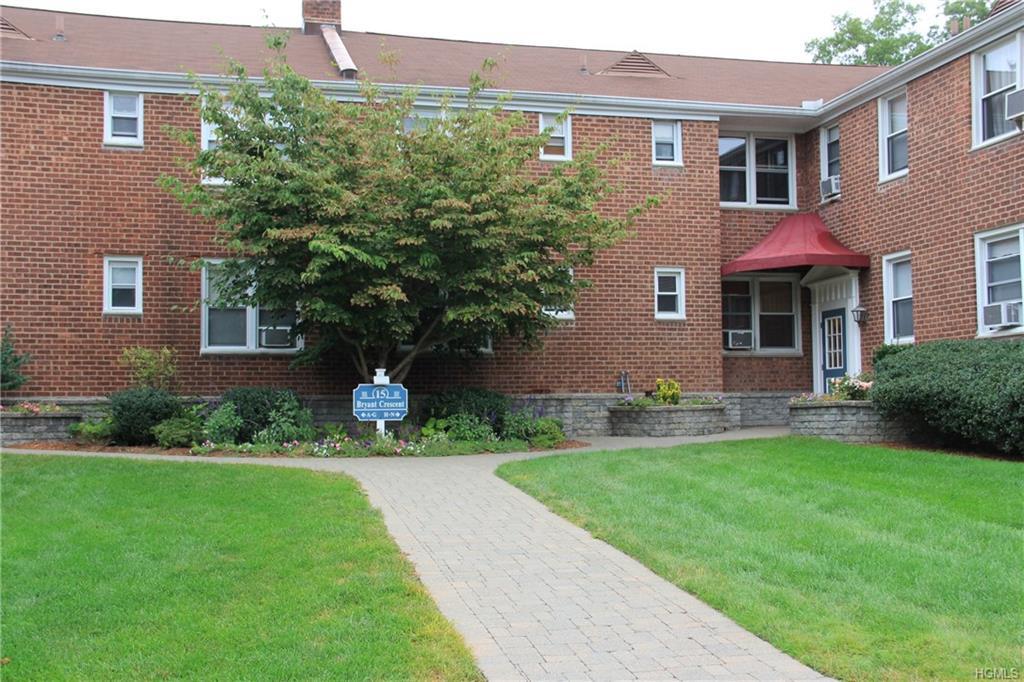 15 Bryant Crescent - Photo 1