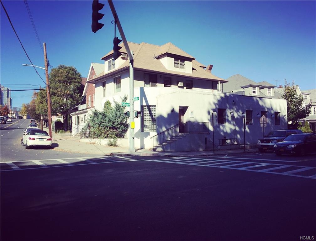 1 North Avenue - Photo 1
