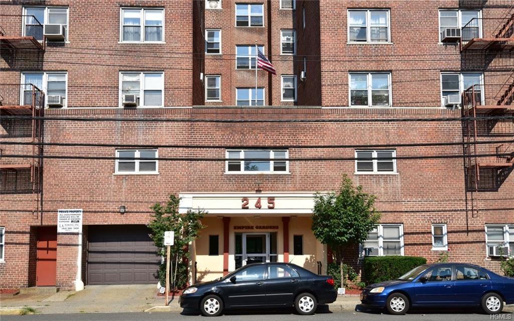 245 Bronx River Road - Photo 1