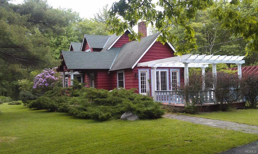 88 Hartung Road - Photo 1