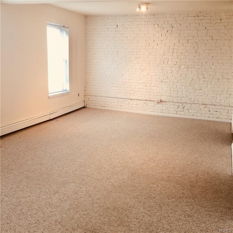 74 Broadway - Photo 1