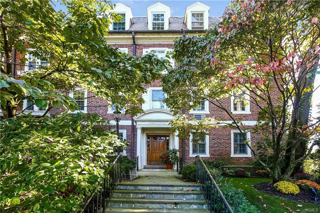4 Alden Place - Photo 1