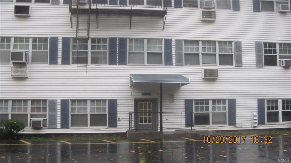 3104 Barclay Manor - Photo 1