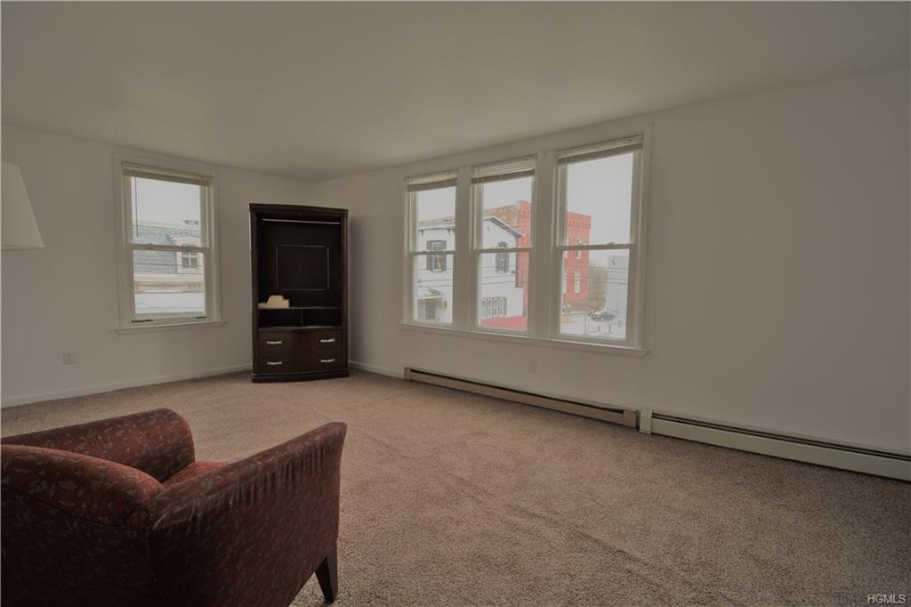 2 Western Avenue - Photo 1