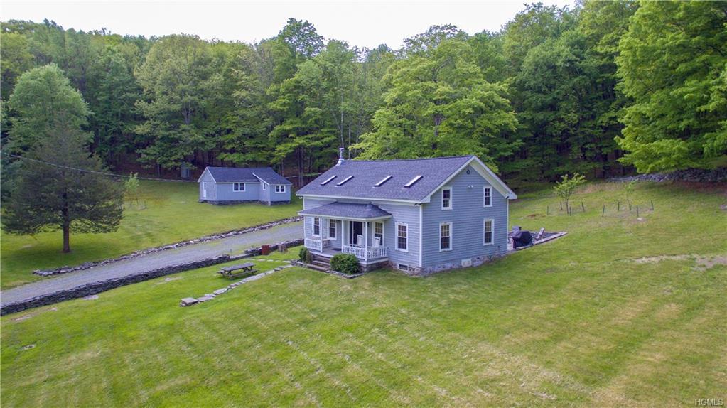 422 Red Hill Road - Photo 1