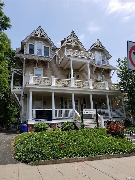 54 Broadway - Photo 1