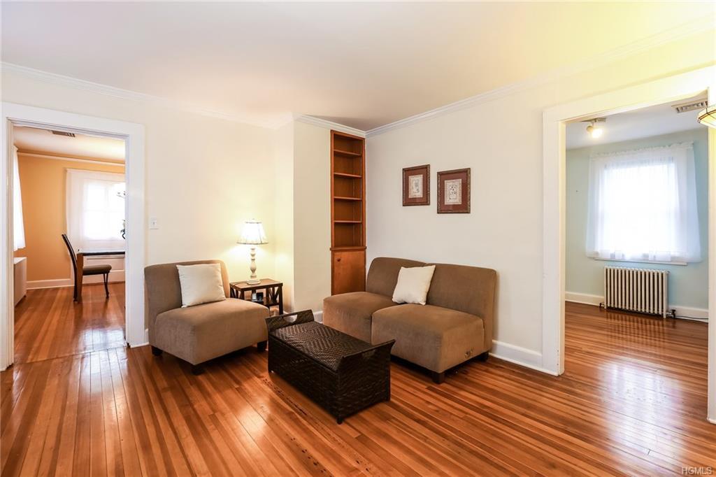 8 Italy Avenue - Photo 1