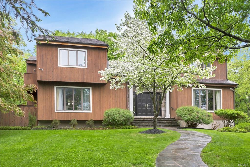10 Howland Drive - Photo 1