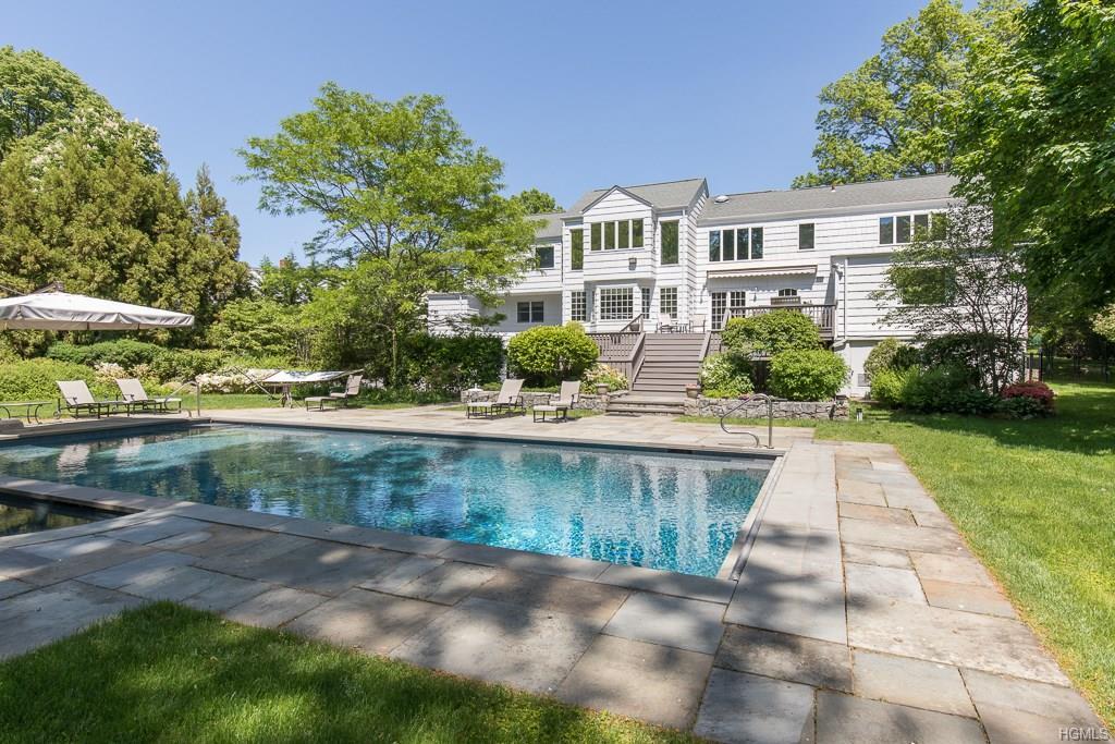 8 Westview Lane - Photo 1