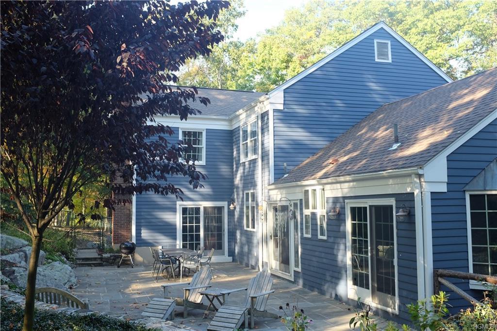 114 Deepwood Drive - Photo 1