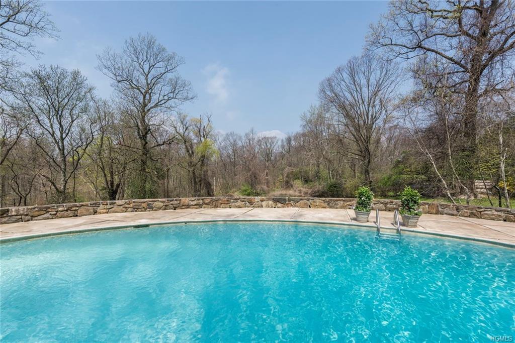 24 Pleasant Ridge Road - Photo 1