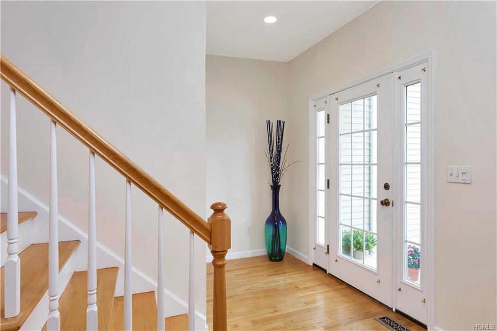 83 Kings Highway - Photo 1