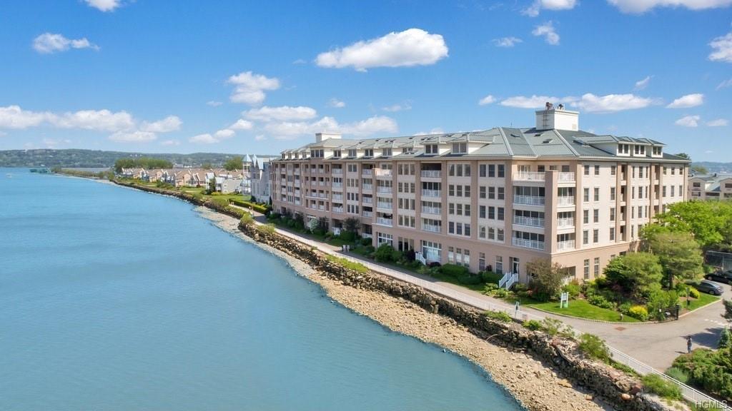 410 Harbor Cove - Photo 1