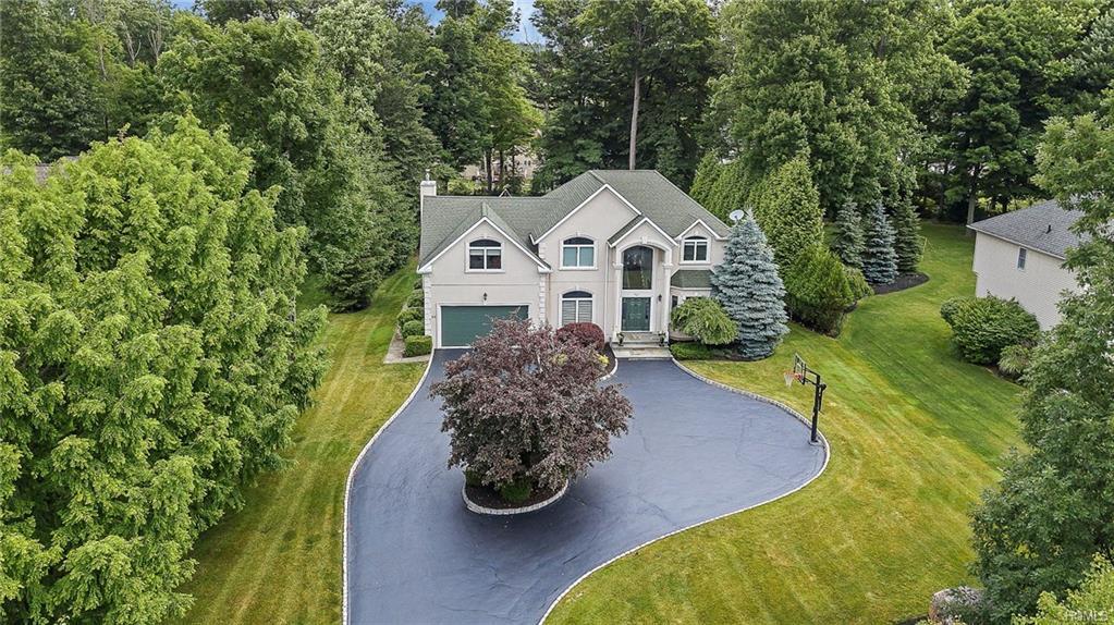 56 Greenwich Avenue - Photo 1