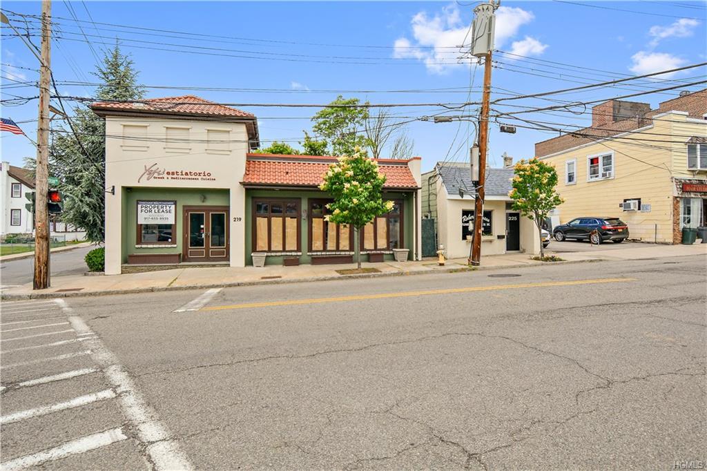 219 Main - Photo 1