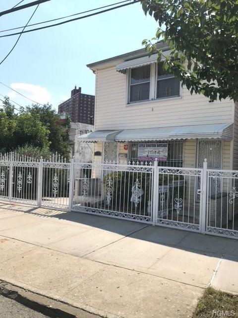 1013 Virginia Avenue - Photo 1
