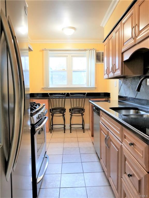 587 Bronx River Road - Photo 1