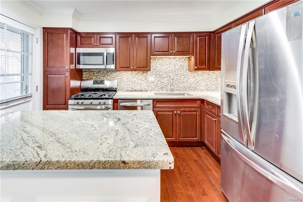 112 Bon Aire Circle - Photo 1