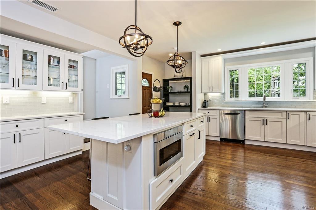 7 Moore Road - Photo 1