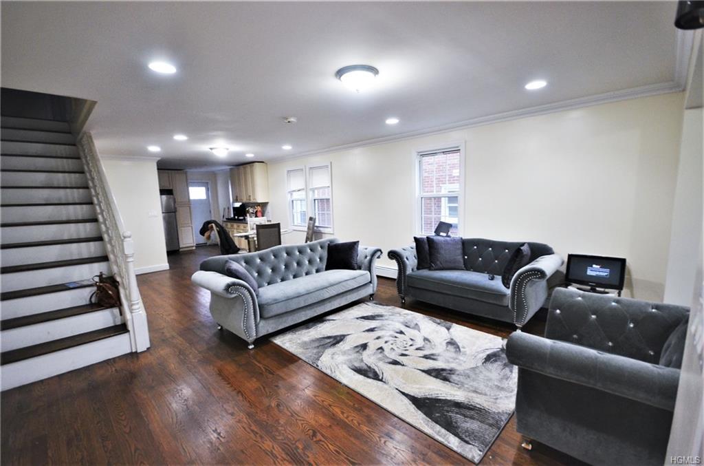552 Kimball Avenue - Photo 1