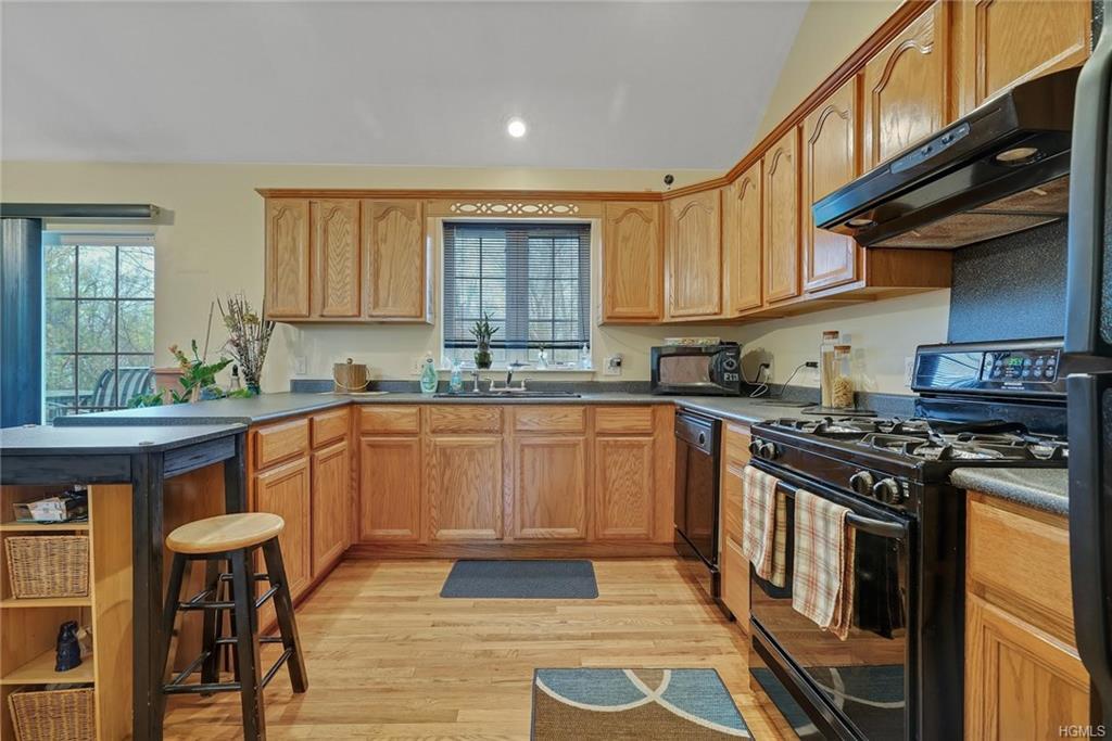 23 Blue Jay Drive - Photo 1