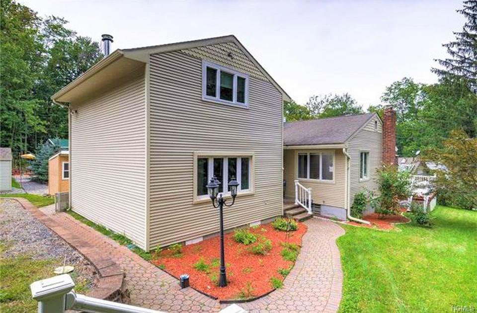 21 Broadview Drive - Photo 1