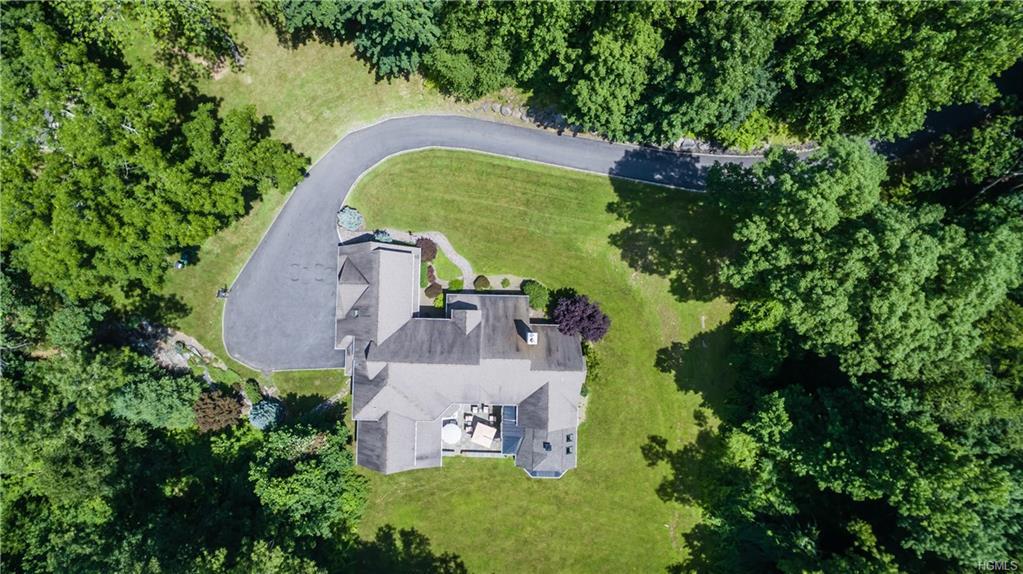 15 Overlook Drive - Photo 1