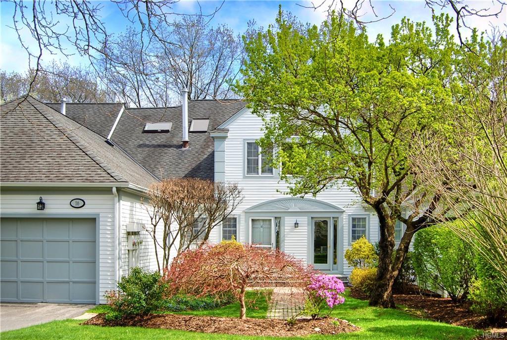 16 Brook Hills Circle - Photo 1