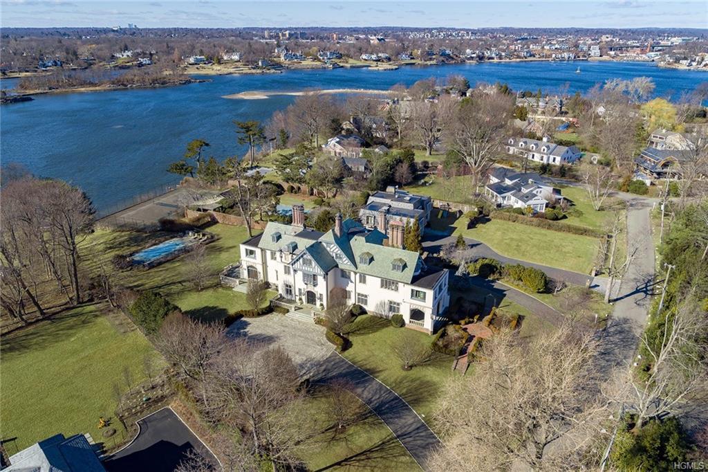 33 Island Drive - Photo 1