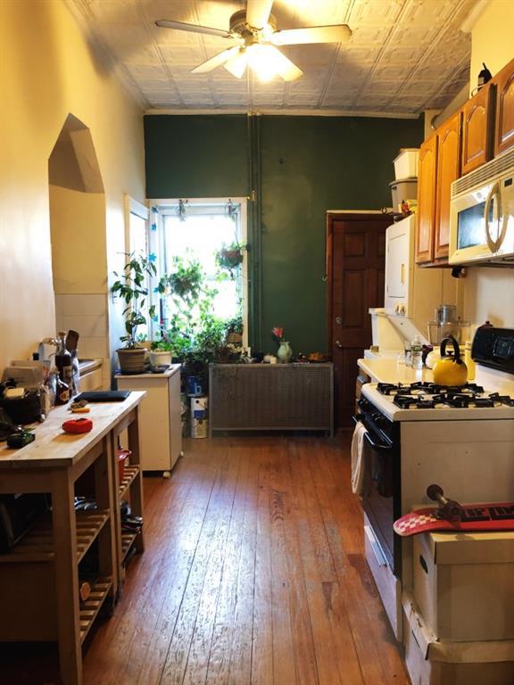 243 Devoe Street - Photo 1